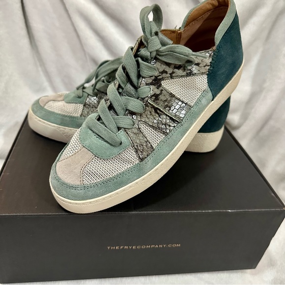 Frye Women's Webster Overlay Low Lace Sneaker. Worn once. Jade multi - Picture 4 of 8